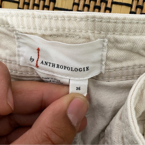 Anthropologie Straight Leg Jeans in Cream Size 26 Cotton Pockets Belt Loops Pant - Picture 8 of 16